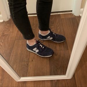 Women’s New Balance 410’s Size 8 Blue